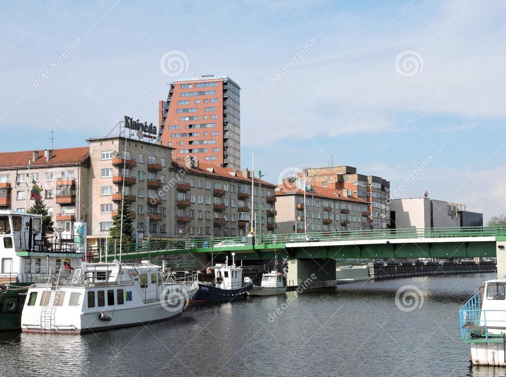 Central Apartament 克莱佩达 外观 照片